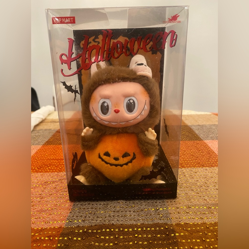 Labubu Halloween Sitting Pumpkin Vinyl Plush by Pop Mart NIB